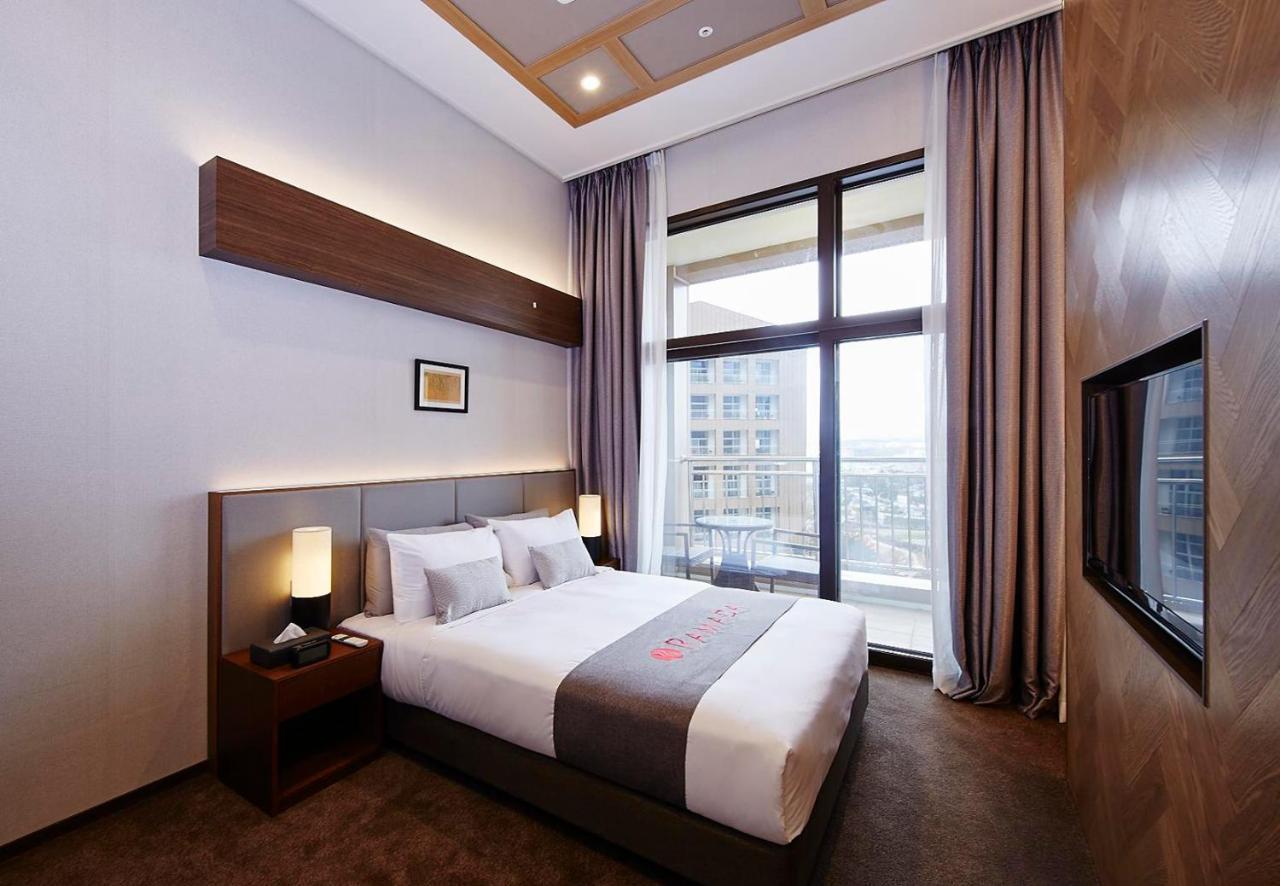 Ramada Hotel & Suite By Wyndham Gangwon Pyeongchang Exterior photo